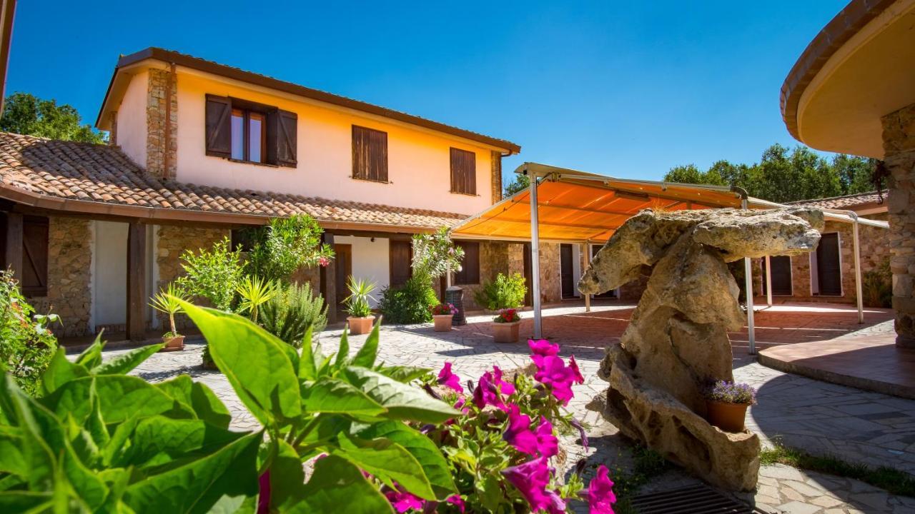 Hotel Il Nido Dell'Aquila Villanova Strisaili 外观 照片